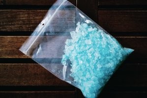 У них свой бизнес на кристаллах