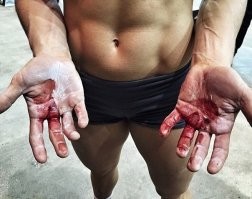 В сети появились новые фотографии нидерландского музыканта!