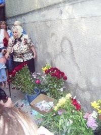Москвич обматерил приезжих, которые «молились шиномонтажу»