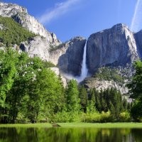 Вот это водопад. А те жалкие писи из статьи никак.
Пальмиру и статуи Будды действительно жалко. Хочется надеяться, что их когда-то восстановят по фото.