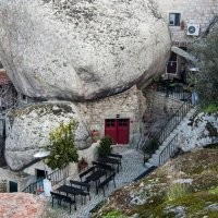 В Португалии есть целая деревушка с такими домами.