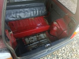 Ну... Если не считать Оку четырёхместным автомобилем, то багажник получается весьма неплохой.