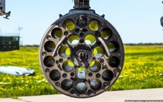 6 бутылок говорите... Вы хоть ориентировочно прикиньте - 4 блока по 20 стволов по 4 пузыря в каждый. И через границу :crazypilot: