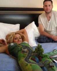 Мост не кажется надежным.  Рухнет.