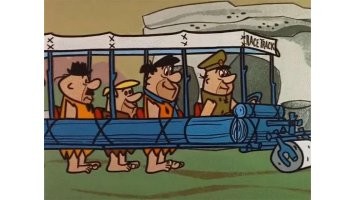 А чего он ногами не тормозил? На пассажиров понядеялся?