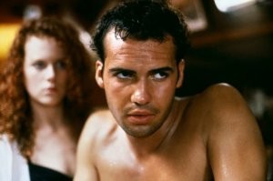 Билли Зейн в "Мертвом штиле" 1989 тоже отвратителен!