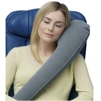 Дорожные подушки есть двух типов - на шею и на  плечо.