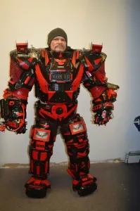 Не, ну голова - понятно, она не нужна! Но медведь нетронет голову если начнёт рассматривать ляшки и увидит птиц!