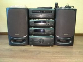 Музыкальный центр Technics SC-CH404, пр-ва Panasonic, Япония. Так себе машинка, прям ну очень средняя. У меня был такой недолго