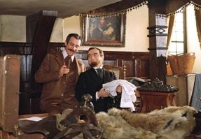 И прошу вас, Бэрримор, ну перестаньте запирать всё время этот шкаф.