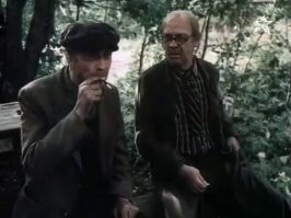 Жена Олега Борисова Алла Латынская: 
- «Лев 20 лет беспробудно пил. А Олег только и делал, что устраивал брата в театры, откуда того выгоняли. Из 40 лет 25 они не общались. Лев был, как все пьющие, очень обидчив. Муж тяжело переживал эту ситуацию. И лишь когда тот бросил пить, они помирились».
Дочь Льва Борисова Надежда:
-  «Мы часто ходили друг к другу в гости, вместе отмечали дни рождения и всегда бывали на премьерах. Олег Иванович и Лев Иванович были тесно связаны друг с другом. Когда пишут, что папа завидовал брату, это жалкие вымыслы. Отец по натуре человек не завистливый. А Олег очень переживал, что у папы первая часть творческого пути была трудной…»