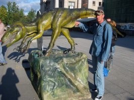 Эти люди точно знают, как правильно фотографироваться со статуями