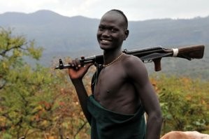 "...они позволили себе лишь автоматы"

Нормальному негру больше и не нужно. Был бы калаш, а остальное все само найдется)