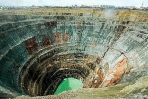 Если закончили разработку то можно его затопить будет очень не плохой водоём.