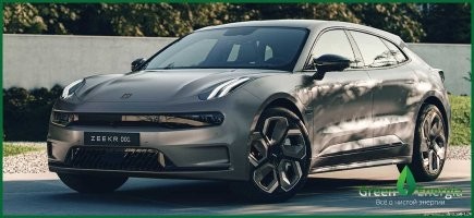 Geely Zeekr 001 2021 года.
Подразделение от Gelly представило свой первый электрокар весной 2021 года. Эта серия лифтбеков – повторение своеобразного стиля Lynk & Co Zero. Премиальность видна в таких деталях как панорамная крыша, мультируль с сенсорным управлением, система трёхзонного климата. Экран в салоне можно использовать для управления всеми бортовыми системами. Салон отделан кожей и мягким пластиком. У передних сидений есть функция массажа. Автомобиль рассчитан на 600 км пробега без подзарядки. Максимальное оснащение:
Полный привод.
Наличие двух моторов в 544 л.с.
Пневматическая подвеска.
Батарея на 100 кВт.
Запас хода на 1 зарядке 600 км
У модели три модификации. Все они обладают просторным салоном. Откидывающиеся спинки на задних сиденьях увеличивают багажное отделение.
Цена авто от $43 000.