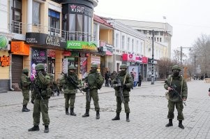 очевидно, так называемые "вежливые люди" в Крыму в 2014 году прилетели с Тау Кита. и у Донбасса с Луганском ВДРУГ обнаружились склады с боеприпасами, деньгами и боевиками на 8 лет войны ( наверное партизанские захоронки с ВОВ)