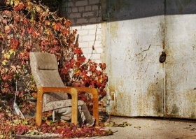 Родственники похоронили его вместе с идеей строительства метрополитена. 
Дочь посоветовала всем забыть о безумной затее отца.
Теперь на входной двери мини-метро красуется замок.