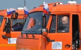 Грузовик врезался в забор около Белого дома в США