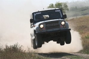 А красную кнопку на панели лучшее вообще не нажимать.