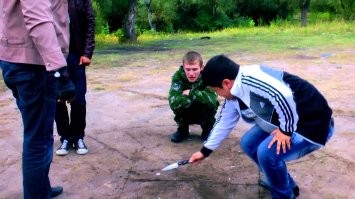 По моему лучше еще не придумали.  Там вариаций тьма.  

P.S. Причем если современным объяснишь, то хрен отлипнут. Комп и остальное отдыхают. Главное правильно объяснить и показать.