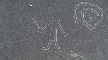 На столько за уши притянули, что даже слов нет )))) Фактически - просто на пятне сами нарисовали силуэты и выдают за научные доказательства свои каракули. Имея чуть больше воображения можно увидеть там сову, которую на глобус натянули )))