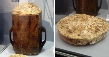 Я на картинке поста решил, что это кружечка пенного))