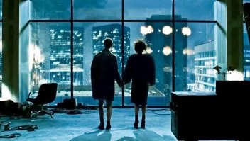 Не совсем понял посыл поста. Для себя интерпретировал как эпичный финал. 
Для меня оказался всего один фильм (1 фото), после которого у меня был ступор от финала сюжета.
Ну и были просто мощные (2 фото).