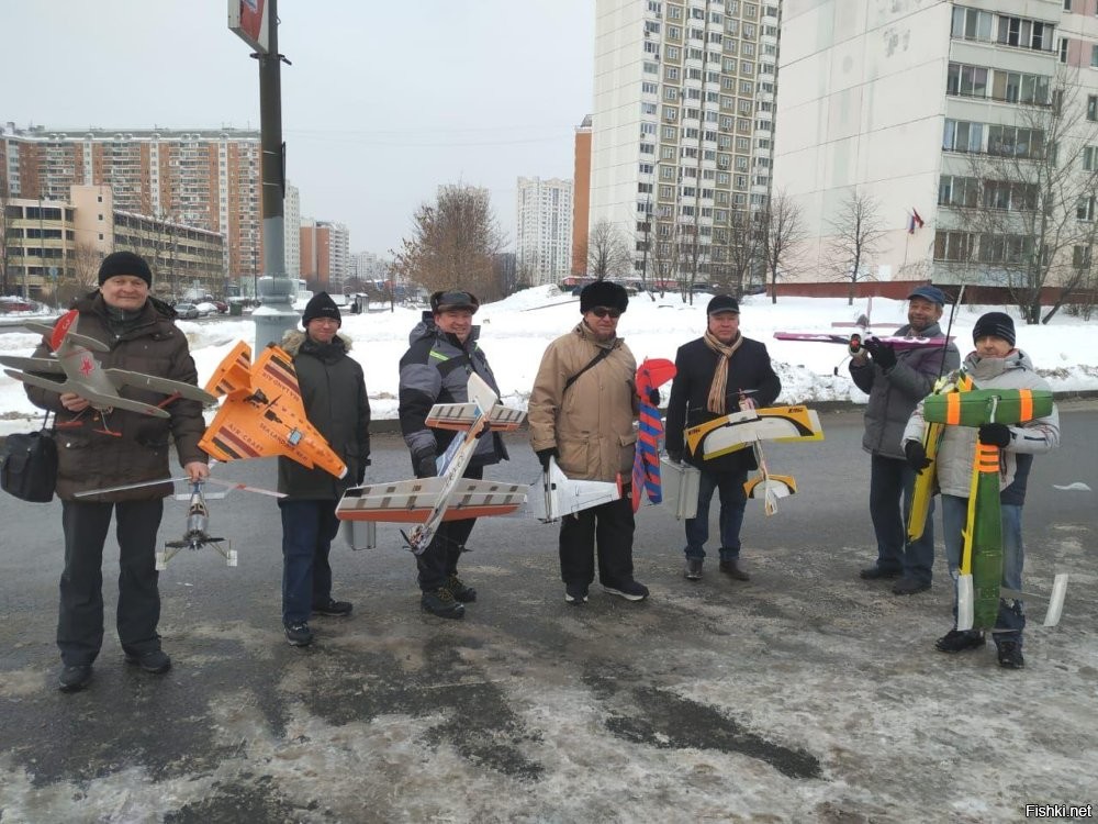 Москву и Подмосковье атаковали беспилотники: что известно к этому часу