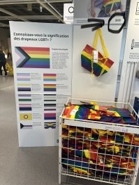 у нас бы в эти сумки наблевали