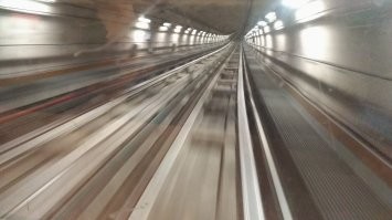 Метро Турина поезда без машинистов, фото с места " машинистa"