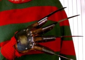 видимо по аналогии позже появилось вот такая перчатка?