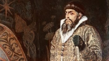 Демотиваторы:  китайское заведение, котики и автомат с гречкой