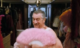 Кого играет Де Ниро?:))