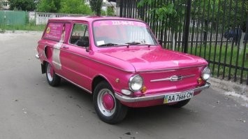 По Киеву такой же катается