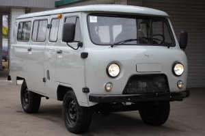 Почти 65 лет разницы!