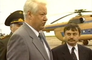 16 августа 1998 г, Ельцин в Новгороде - Дефолта не будет,ясно и четко Ну а 17 августа 1998 упс,извиняйте, Акелла промахнулся