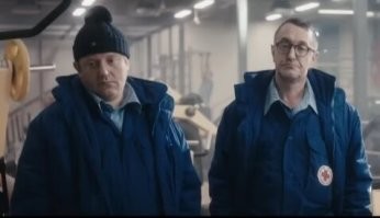 Вызвал скорую. Думал девчата красивые приедут, а приехали два мужика.