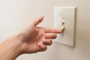 говорят, злые языки говорят, что в каждом доме есть такая штука. 
говорят не помогает