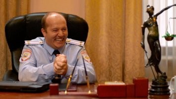 "...и сделал пожертвование в благотворительный фонд"