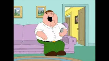 Удачный бросок коробки с пиццей голодным рабочим