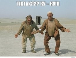Блогер из Малайзии собрал больше 43 миллионов просмотров после того, как застрял в трубе аквапарка