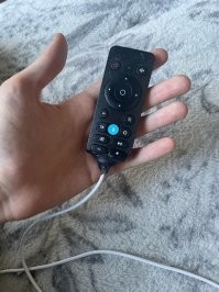 ПДУ без отсека для батареек с выводом на адаптер постоянного тока.