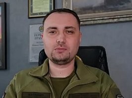 Кого-то он мне смутно напоминает...Да ну нах..