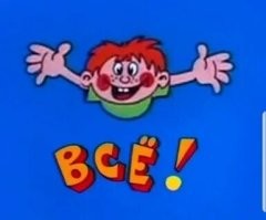 Почему? Автомобиль попытался уехать с траектории мота 
На самом деле, там три полосы, если бы мот не гнал, то у него бы была возможность объехать. Это дорога, и это перекресток, там что угодно может быть, может машина спецслужб выезжать со второстепенной, и сигналы включить в последний момент, может бабушка не успела дорогу перейти, может кто сломался на повороте, может утиное семейство пропускают через дорогу, светофор может сломаться в любой момент, да мало ли ещё что! Просто, не гони, и твоя жизнь и здоровье в твоих руках (и ногах). И