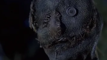 Надо пойти более реалистичным путем создания фильма .. страшила так должен выглядеть ... тогда будет оправдание его имени ...