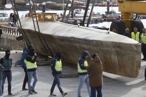 Это таки подлодка. Сделаны они довольно неплохо. Особенно в этом преуспела Колумбия. Там первые такие подлодки помогал делать российский инженер. Они могут погружаться на глубину до 100 метров на некоторое время. Вот я Вам показал вид сбоку.