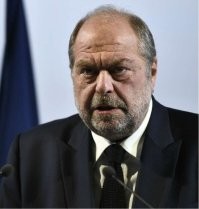 С точки зрения физиогномики - лицо, не обезображенное интеллектом.