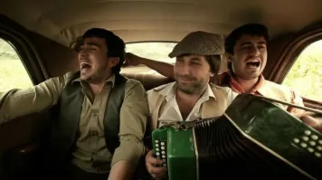 В сети опубликовали фотографии Хантера Байдена, на которых он едет со скоростью 277 км/ч в Лас-Вегас на оргию