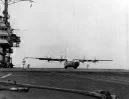 А тяжелый транспортник С-130 не на них сажали?