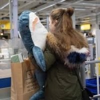 Игрушки же не только детям дарят. Есть и взрослые, которые таким образом шутят. А может,и не шутят,просто остаются детьми в глубине души..